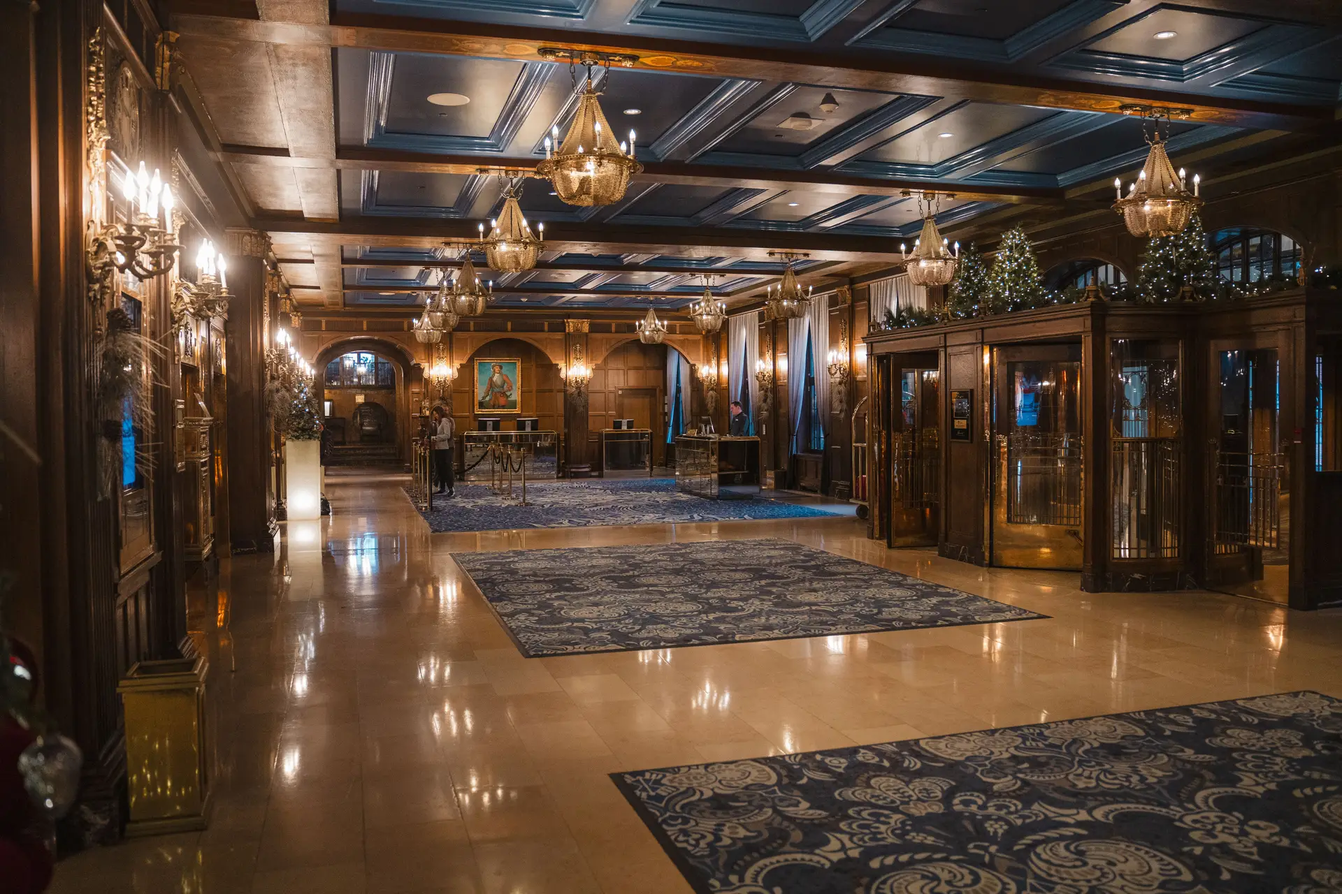 RoyalvantaHotel Luxury Lobby